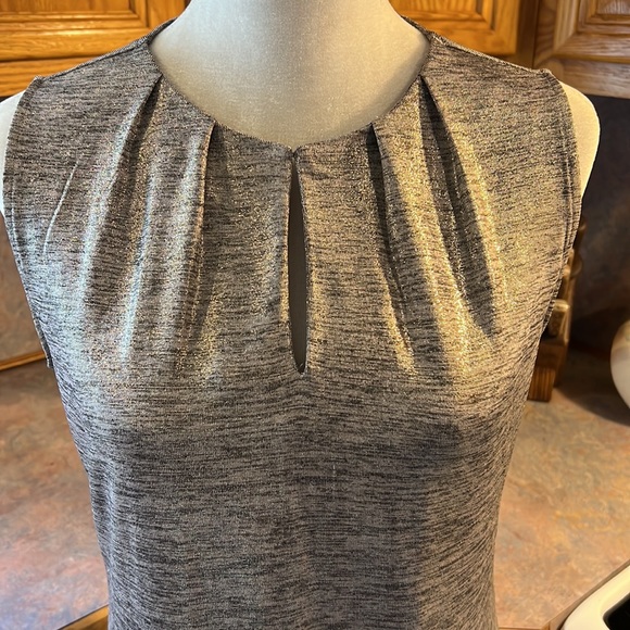 LIZ CLAIBORNE SHIMMERY SLEEVELESS TOP - Picture 2 of 11